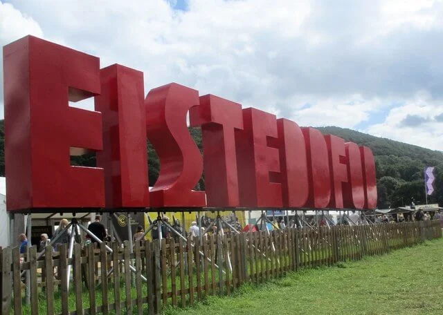 a picture of a large red eisteddfod sign